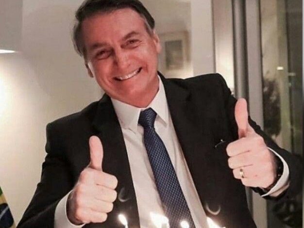 Bolsonaro faz aniversário e faz novas críticas a governadores