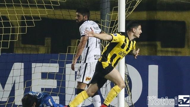 Corinthians é humilhado pelo Peñarol e está eliminado da Sul-americana