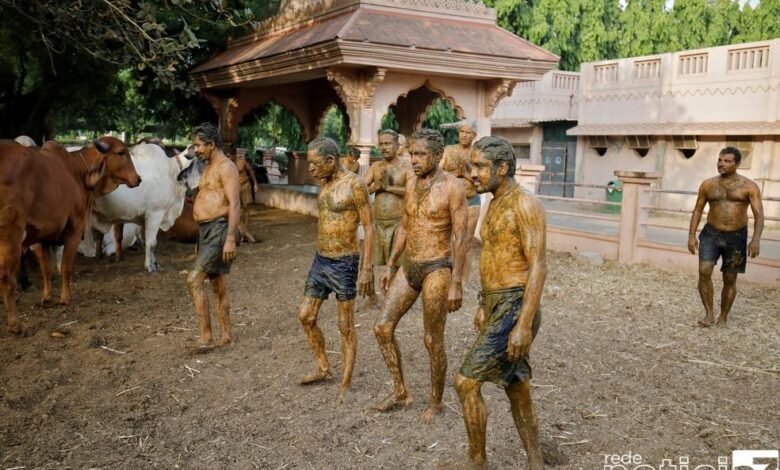 Prática hinduísta não é eficaz contra o coronavírus