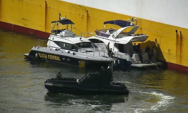 Quase 100 Kg de cocaína são encontrados em casco de navio