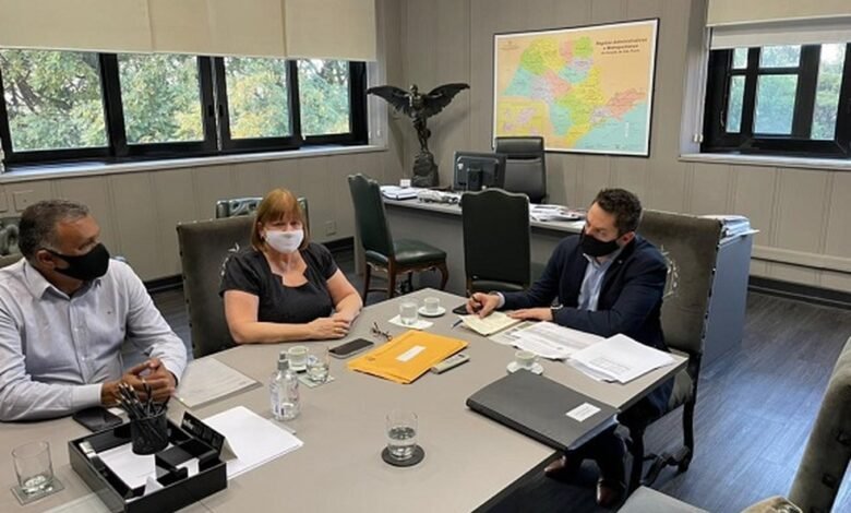 Praia Grande pede novo viaduto e VLT ao Estado