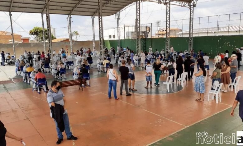 Cidade do Interior paulista realiza vacina em massa contra a Covid-19
