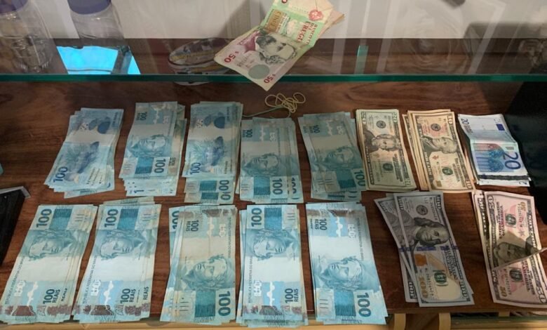 Polícia Federal realiza 'Operação Tempestade'