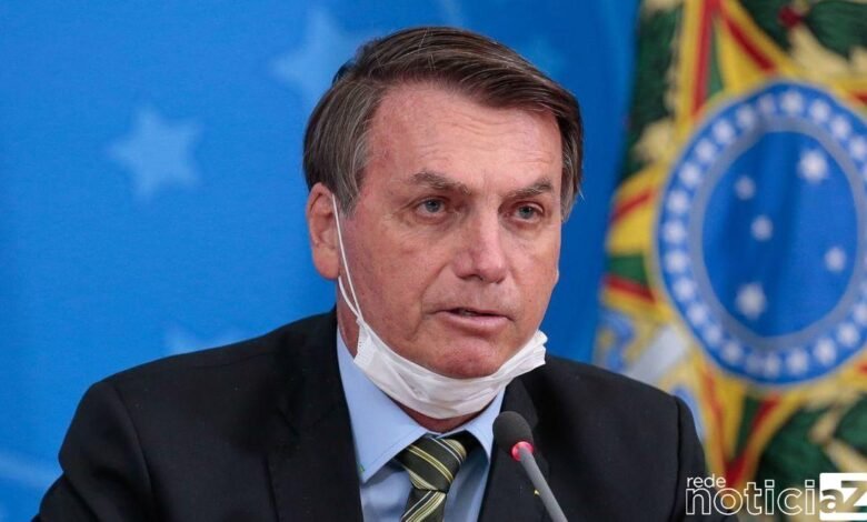 Bolsonaro ataca o uso de máscaras para quem se vacinou