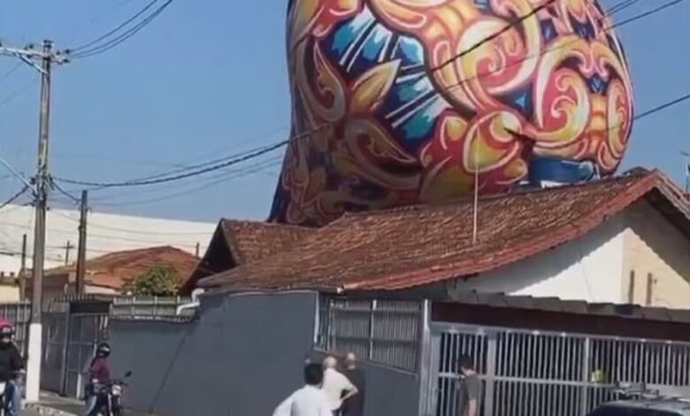 Balão cai em casas de Praia Grande e assusta moradores