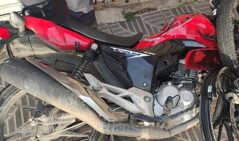 Suspeitos sofrem acidente durante fuga e são presos em São Vicente