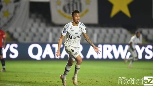 Santos estreia na Sul-americana com vitória e abre vantagem sobre o Independiente