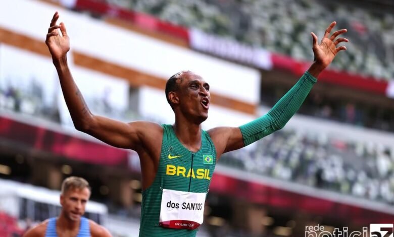 Alison dos Santos corre e salta para conquistar o bronze nos 400m com barreiras