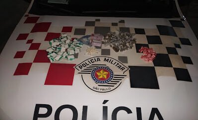 Polícia prende dupla acusada de tráfico em Caraguatatuba