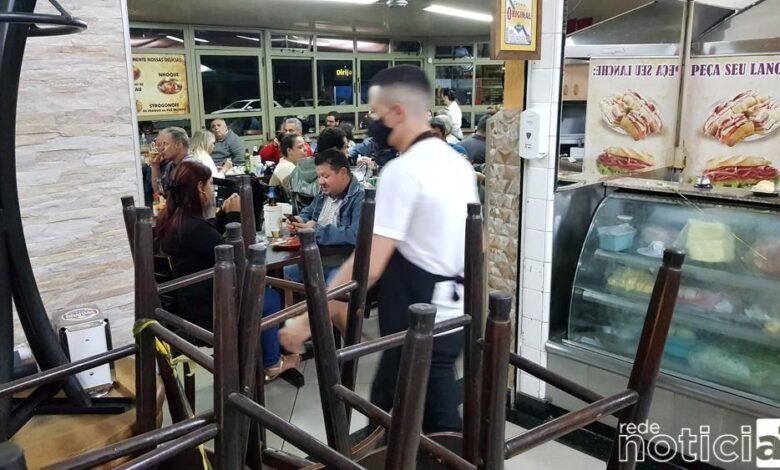 Máscara permanece obrigatória até o fim do ano, diz João Doria