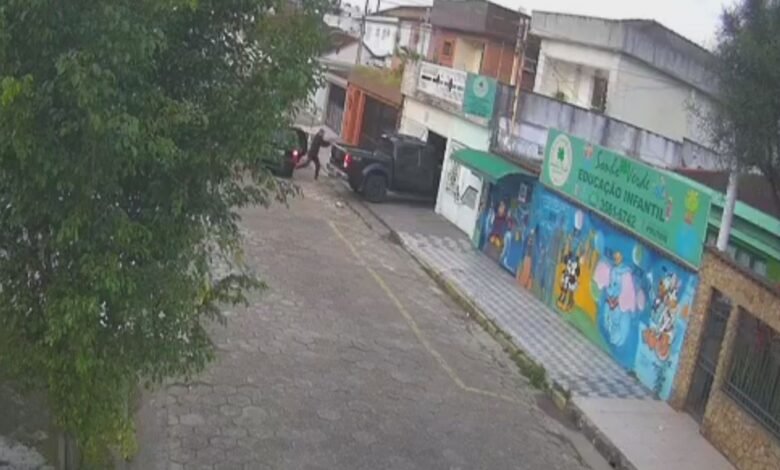 Criminosos roubam picape de família em São Vicente