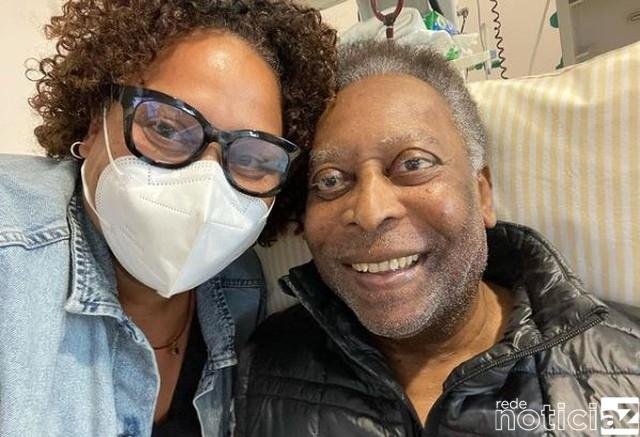 Pelé volta para o semi intensivo após apresentar piora