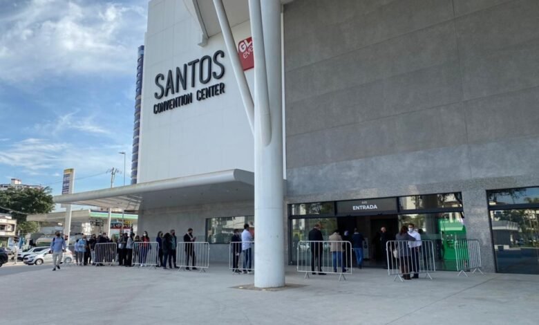 Santos Convention Center vai promover shows com público vacinado