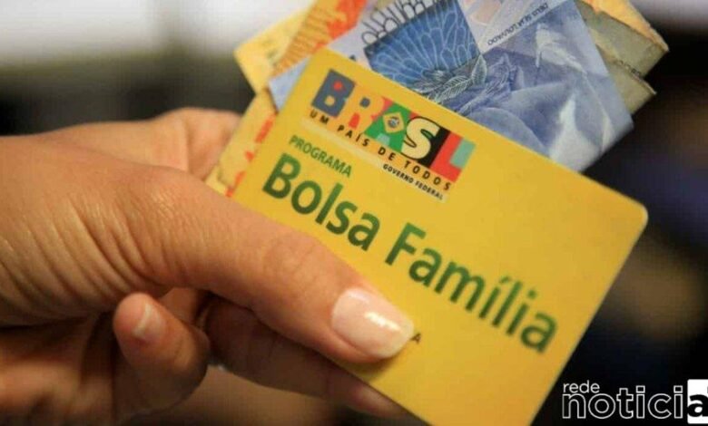 Bolsa Família terá o valor de R$ 400 até o final de 2022