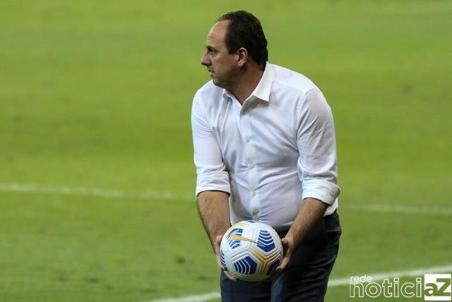 Rogério Ceni substitui Crespo e vai treinar o São Paulo