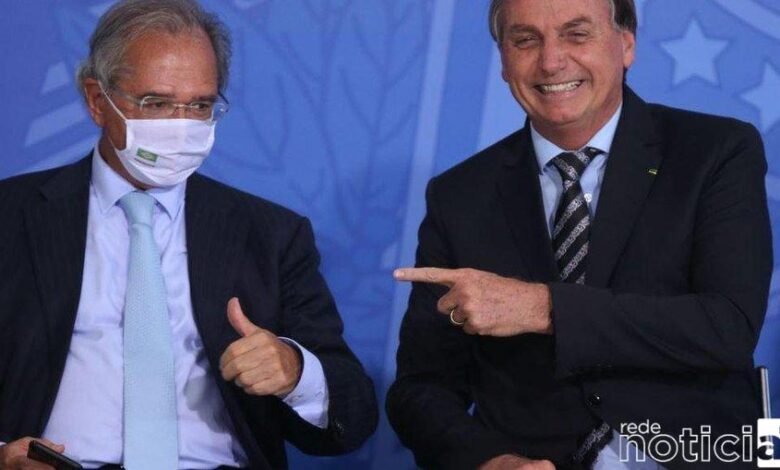 Bolsonaro e Paulo Guedes se pronunciam após saída de secretários