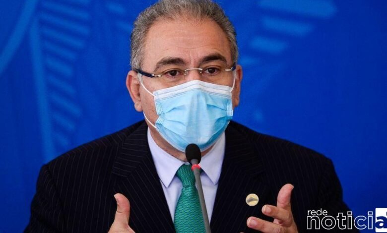 Marcelo Queiroga testa negativo para a Covid-19 e vai voltar ao Brasil