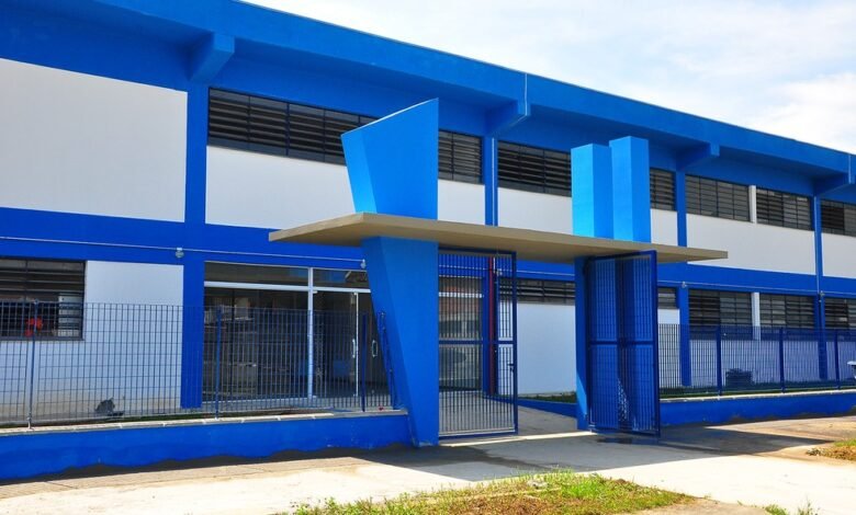 Professores para alunos deficientes devem ser contratados em Caraguatatuba, ordena Justiça