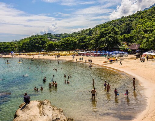 Máscaras não são mais obrigatórias em espaços abertos de Ilhabela