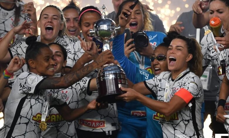 A América é das minas do Corinthians