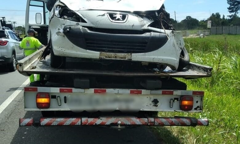 Acidente na Padre Manoel da Nóbrega deixa um jovem morto e outro gravemente ferido