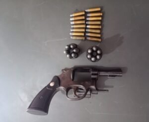 Mulher agride filha e neta em Itanhaém após briga sobre varal de roupas