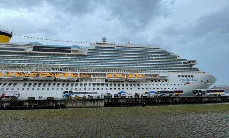 Cruzeiro atracado no Porto de Santos tem casos de Covid-19