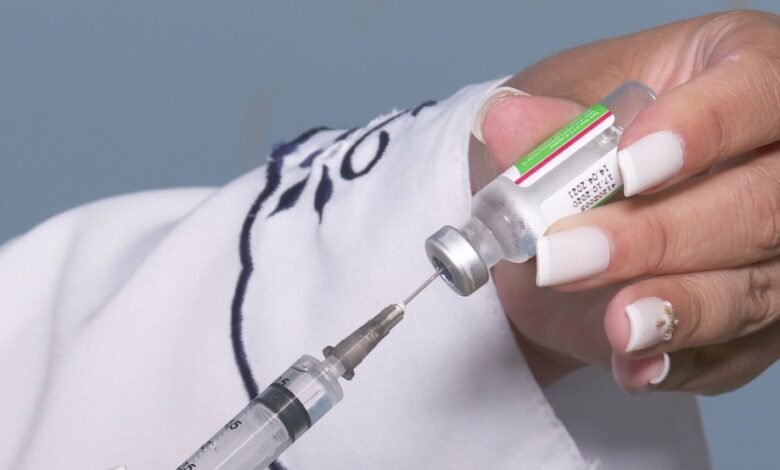 Dose de reforço da Janssen é aplicada em Praia Grande