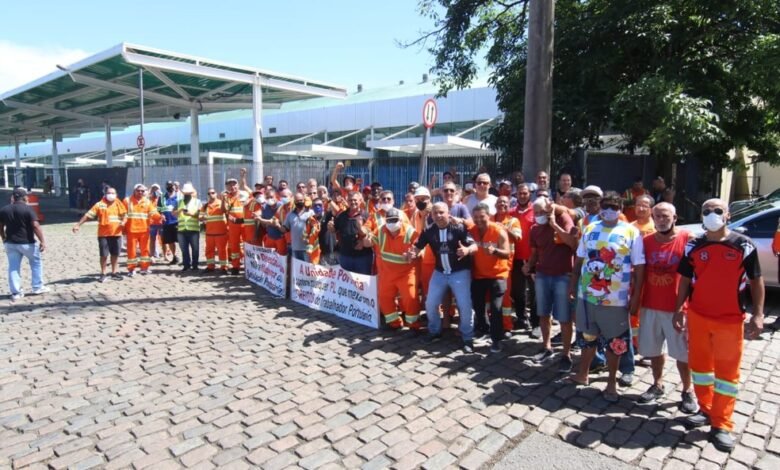 Portuários protestam contra a desestatização do Porto de Santos
