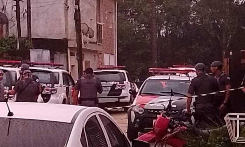 Jovem troca tiros com a polícia e morre no Guarujá