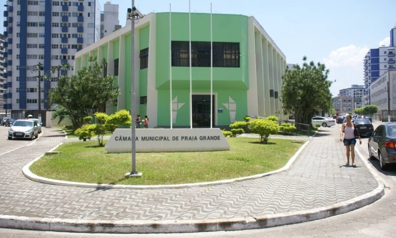 Auxílio aos estudantes do Ensino Médio de Praia Grande é aprovado pela Câmara