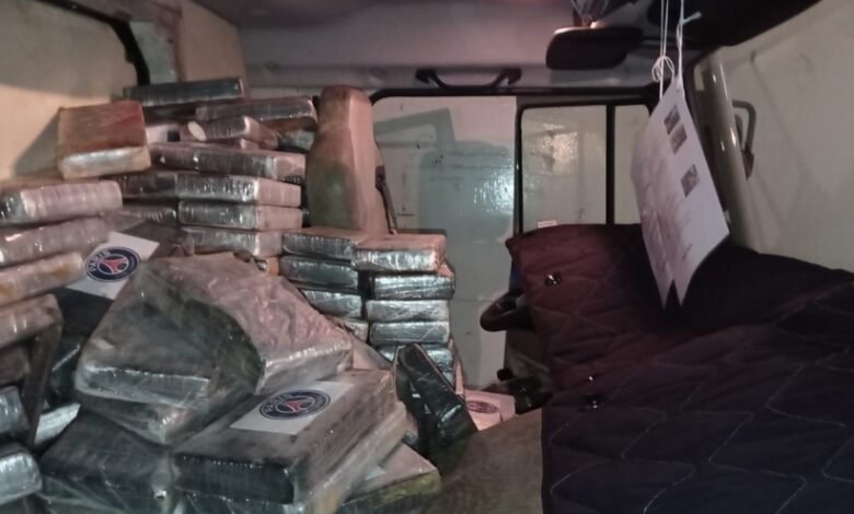 Mais de 300 Kg de cocaína são apreendidos durante operação no Porto de Santos