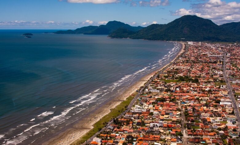 Peruíbe comemora 63 anos com investimentos de R$ 100 milhões em obras