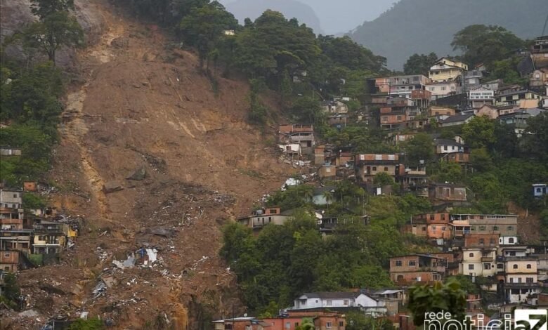 Petrópolis volta a sofrer com chuvas e contabiliza 117 mortes