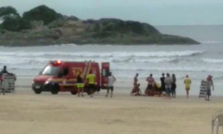 Turista morre afogado em praia de Guarujá