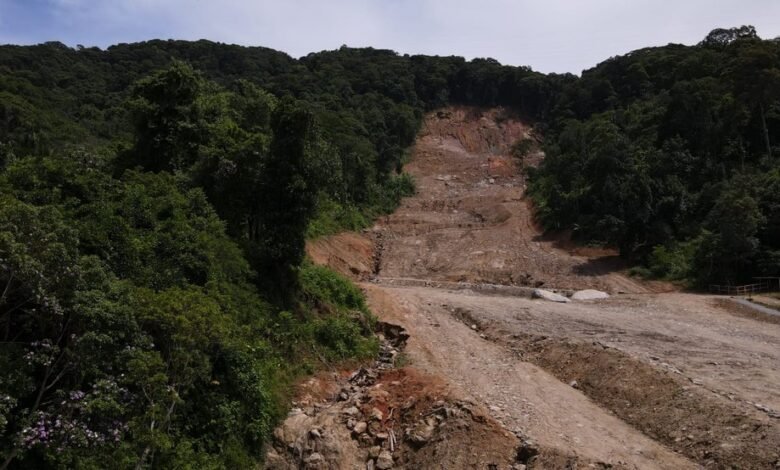 Convênio para início das obras de contenção em morro de Guarujá é assinado