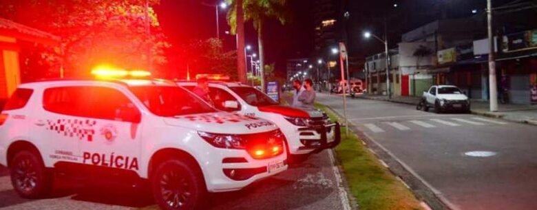 Homem morre assassinado com 14 tiros no Centro de Caraguatatuba