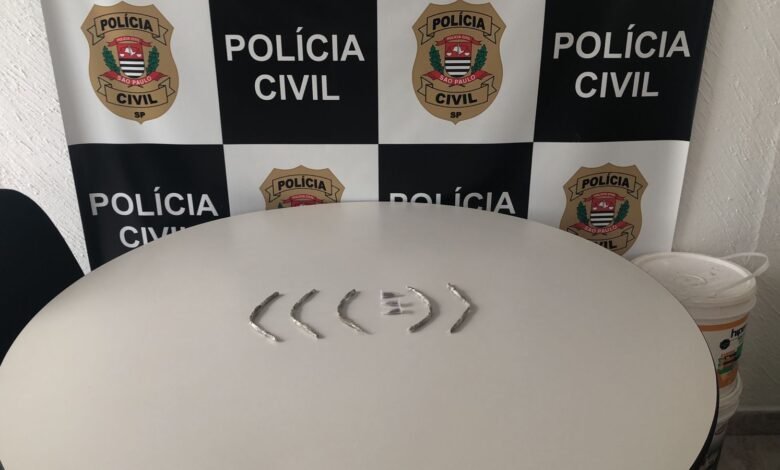 Acusado de tráfico de drogas suborna policiais e vai preso