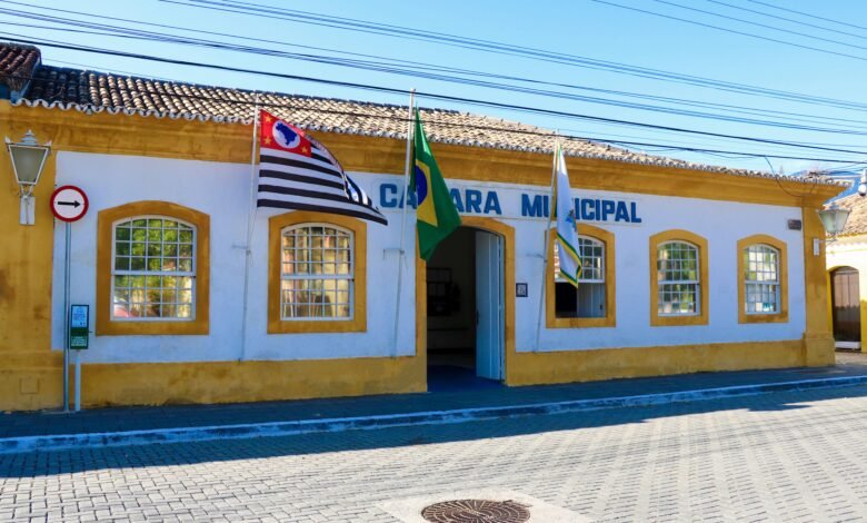 Reajustes de salários do prefeito, vice e vereadores são aprovados pela Câmara de São Sebastião