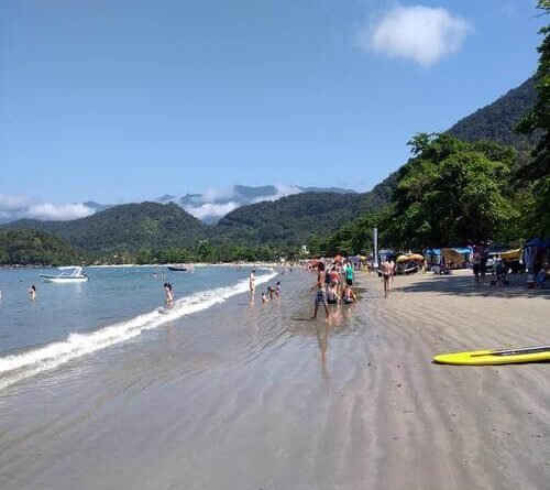 Turista de 19 anos morre vítima de afogamento em praia de Ubatuba