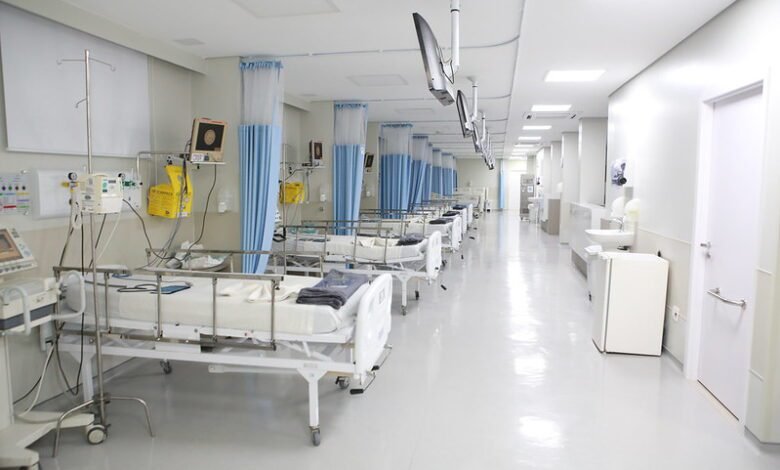Guarujá supera meta da OMS em leitos de UTI
