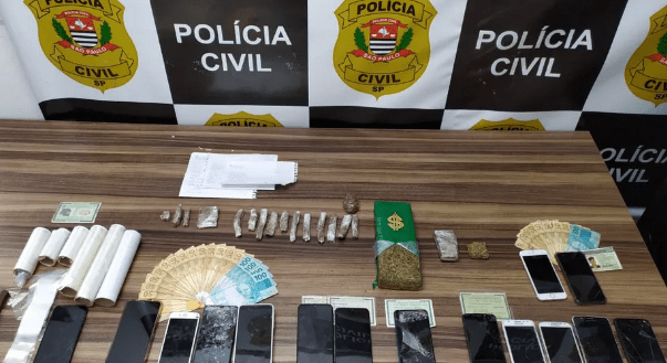 Polícia prende seis pessoas por tráfico de drogas em Ilhabela