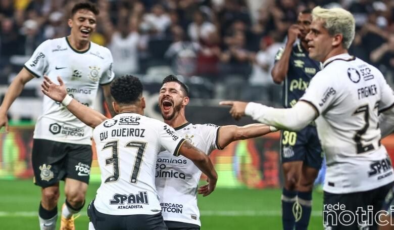 Corinthians "destrói" o Santos e praticamente se classifica na Copa do Brasil