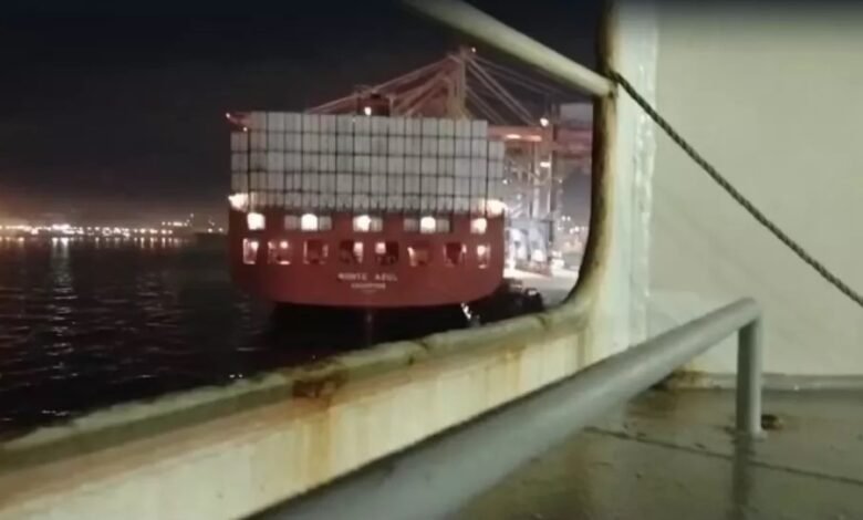 Navio é autorizado a operar