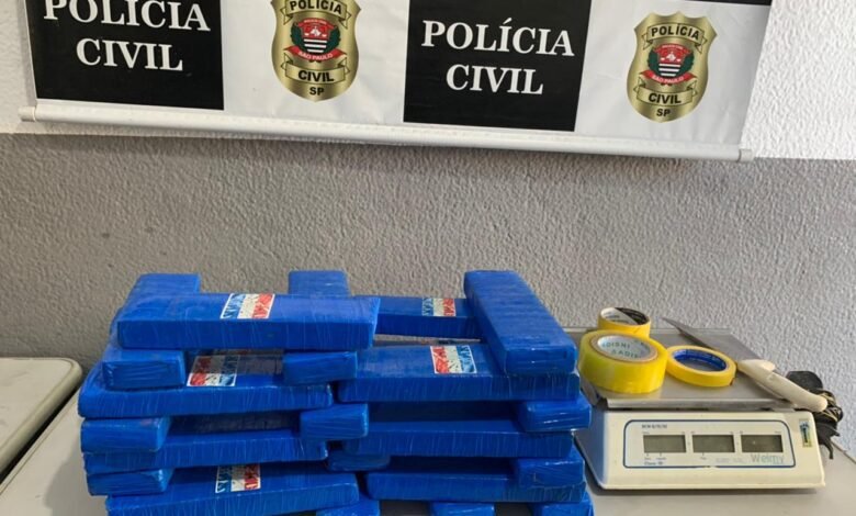 26 tijolos de maconha são apreendidos em imóvel na Estrada Guarujá-Bertioga