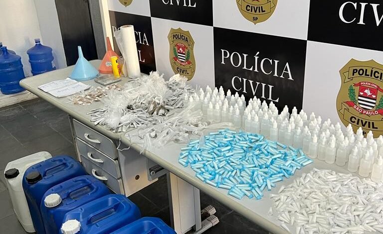 VÍDEO - Polícia Civil descobre depósito de drogas em Guarujá