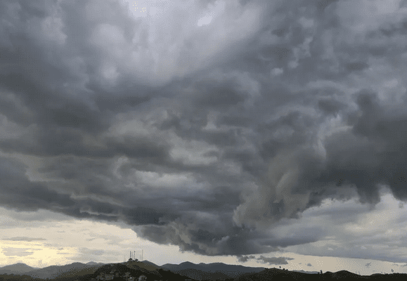 Litoral Norte sob alerta de chuvas volumosas