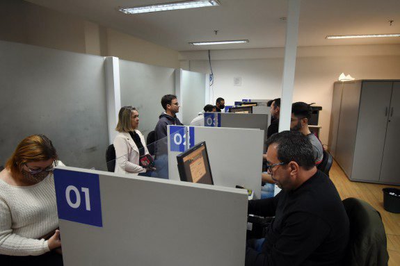 Início de semana com mais de 80 vagas de trabalho em aberto no PAT de Praia Grande