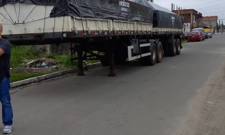 Polícia Civil recupera carga roubada avaliada em mais de duzentos mil reais em Cubatão