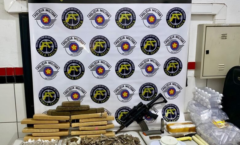 Polícia apreende grande quantidade de drogas, armas e munições em Guarujá